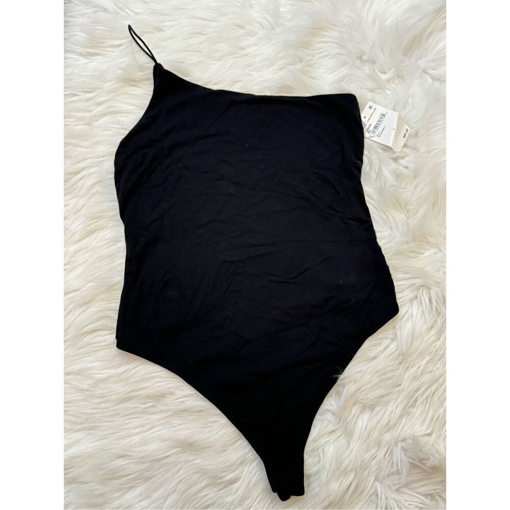 GOOD AMERICAN 90s Good Touch One-Shoulder Bodysuit Size 3 
Black NWT
2